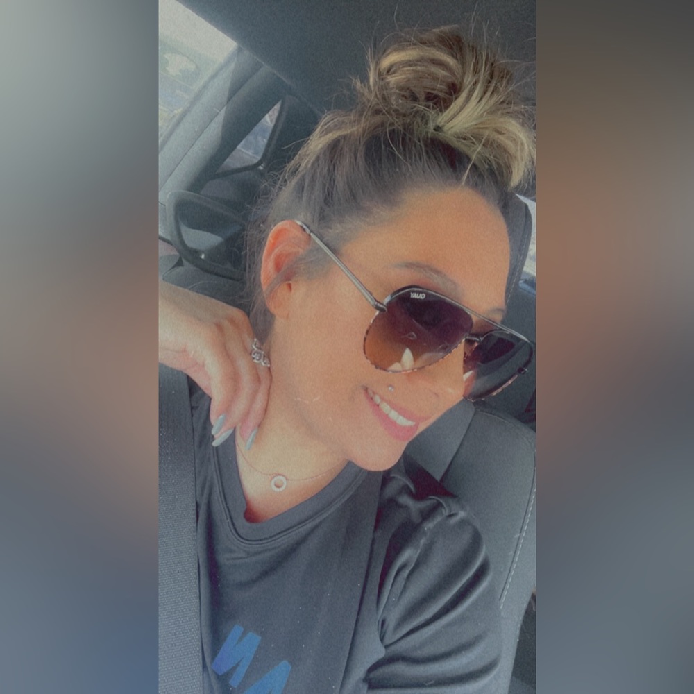 Meet your Posher, Monica